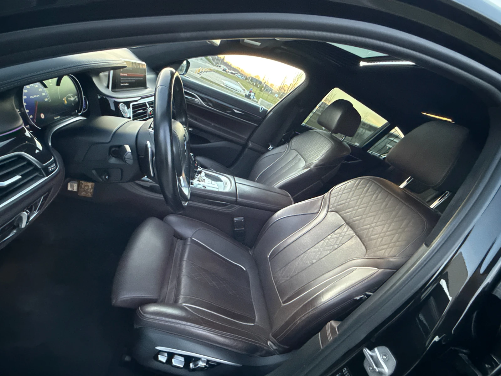 BMW 740 xDrive // СМЕНЕНИ ВЕРИГИ // LASER, снимка 9 - Автомобили и джипове - 54912205