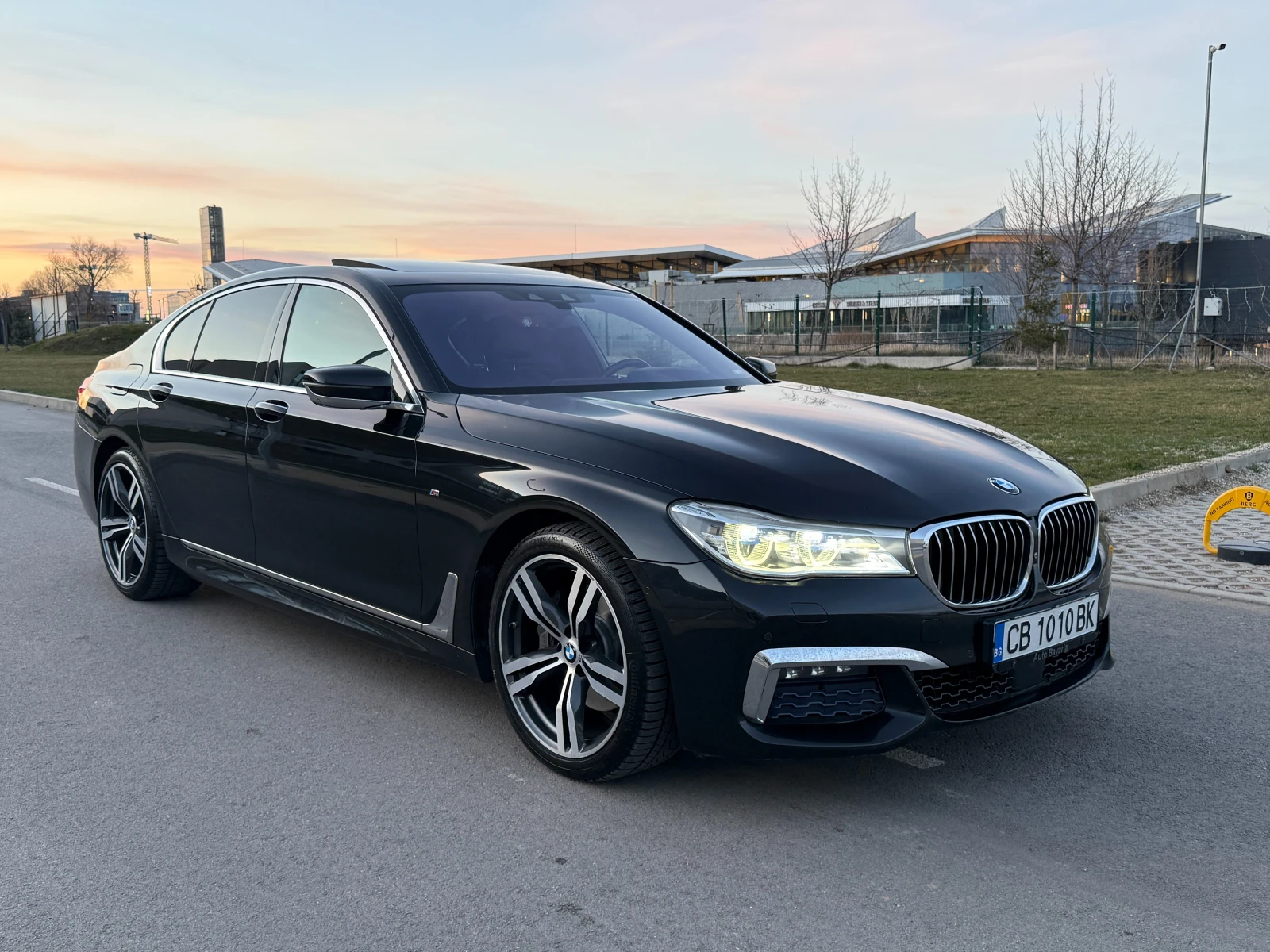 BMW 740 xDrive // СМЕНЕНИ ВЕРИГИ // LASER, снимка 5 - Автомобили и джипове - 54912205