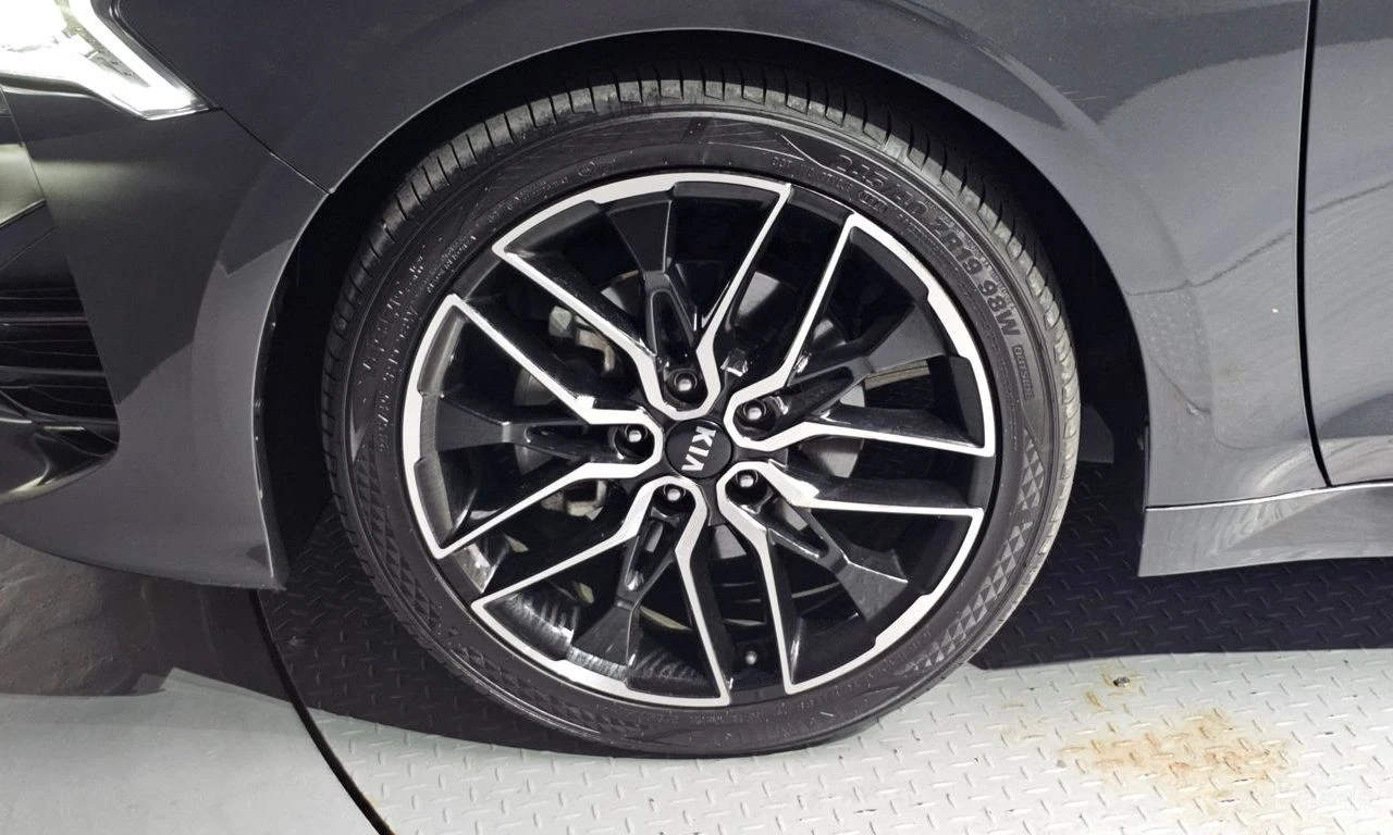Kia K5 1.6 Turbo Prestige* ПОДГРЕВ* ОБДУХВАНЕ* КАМЕРА* , снимка 5 - Автомобили и джипове - 55050854