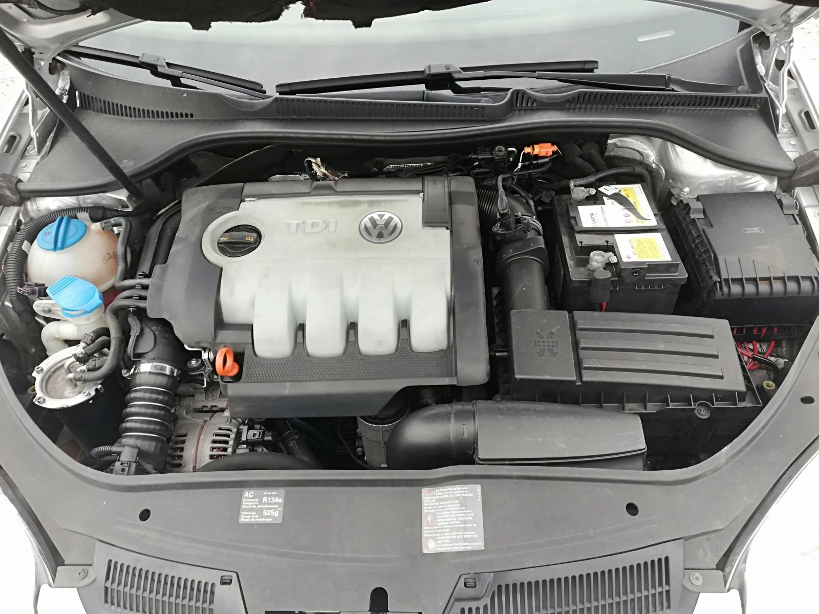 VW Golf 1.9TDI KLI 105 ITALI, снимка 15 - Автомобили и джипове - 55130187