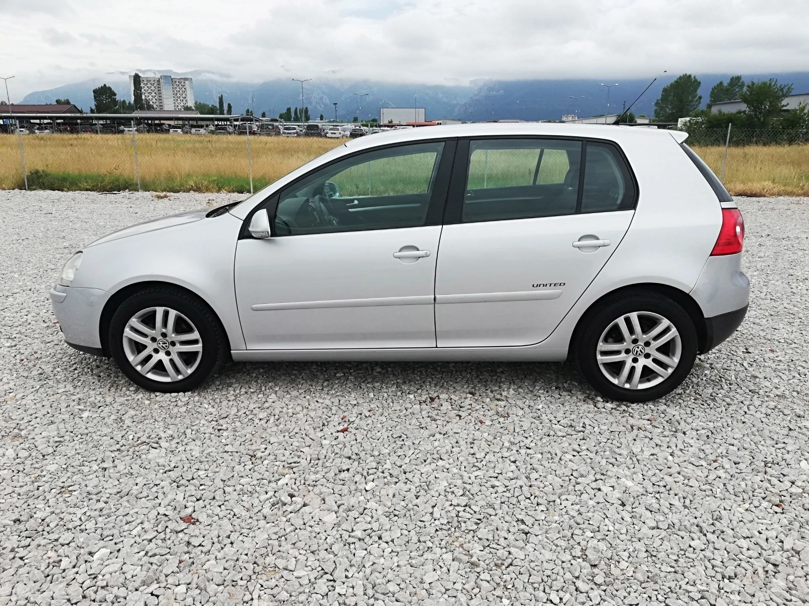 VW Golf 1.9TDI KLI 105 ITALI, снимка 3 - Автомобили и джипове - 55130187