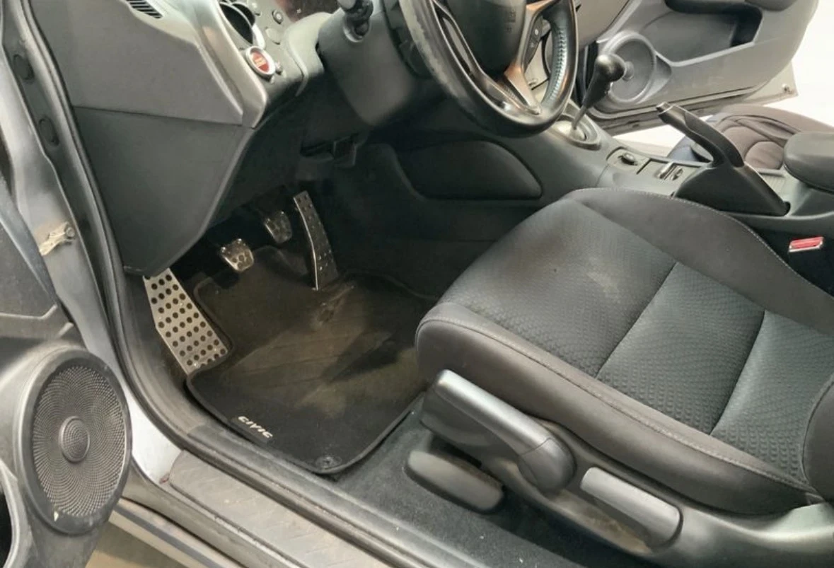 Honda Civic 1.8 VTEC Sport* FACELIFT* EURO 5, снимка 11 - Автомобили и джипове - 55153930