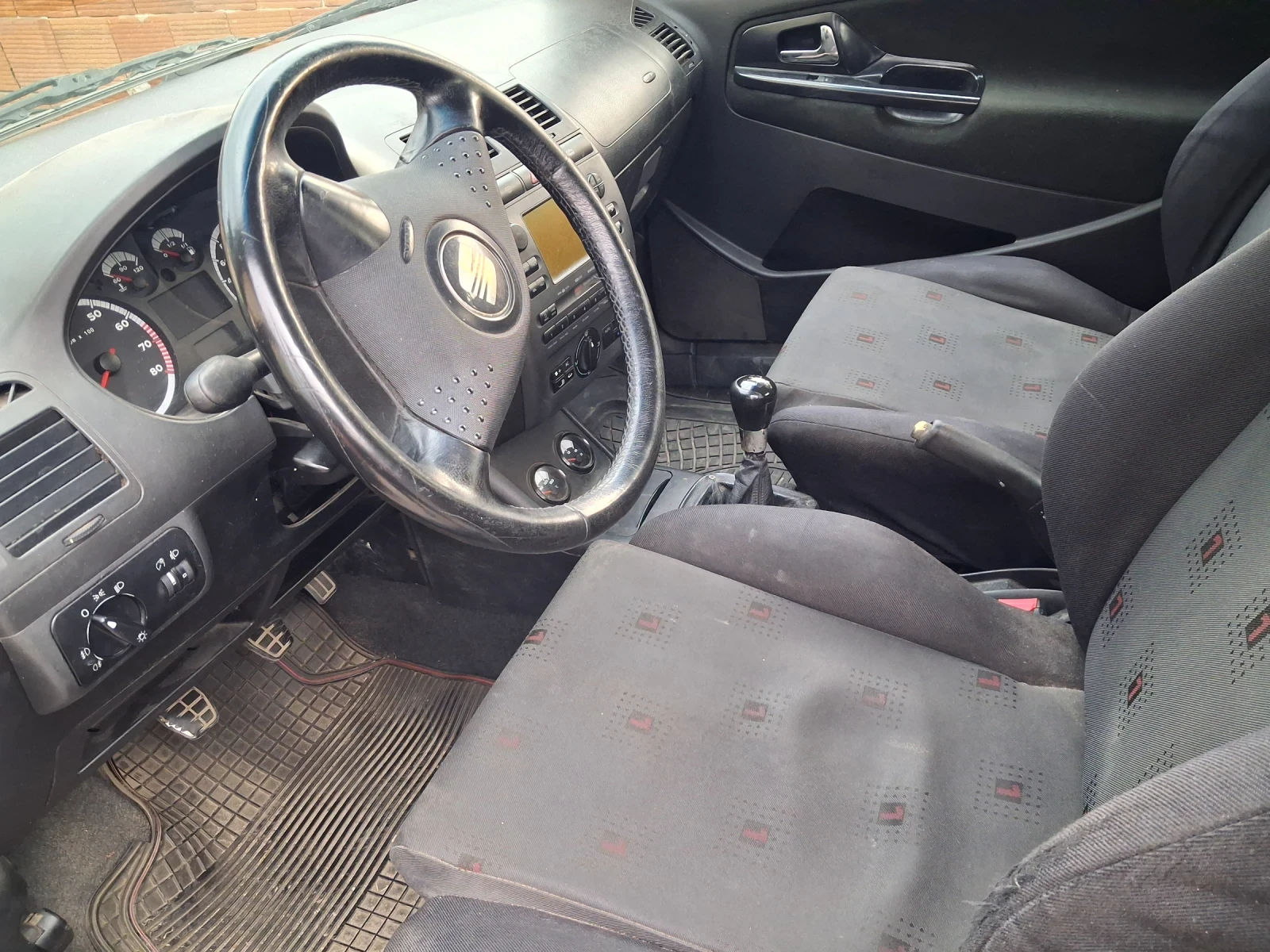 Seat Cordoba 1.6i rs, снимка 6 - Автомобили и джипове - 55408228
