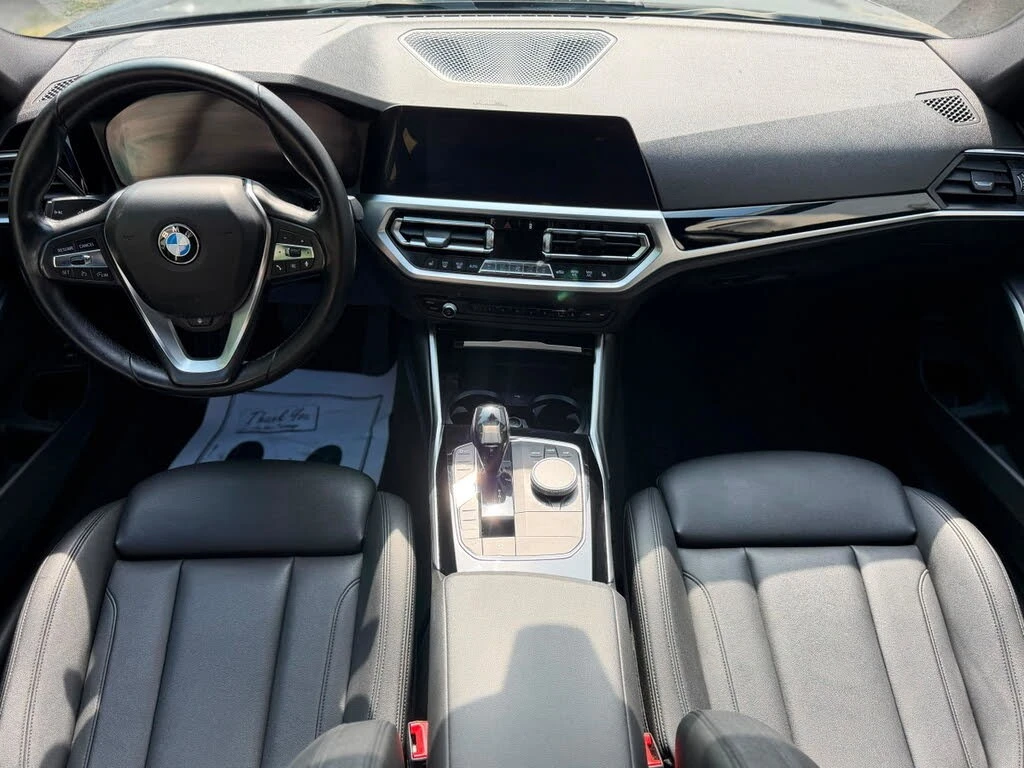 BMW 330 xDrive* DISTRONIC* LANE* ПОДГРЕВ + ВОЛАН, снимка 5 - Автомобили и джипове - 55422208