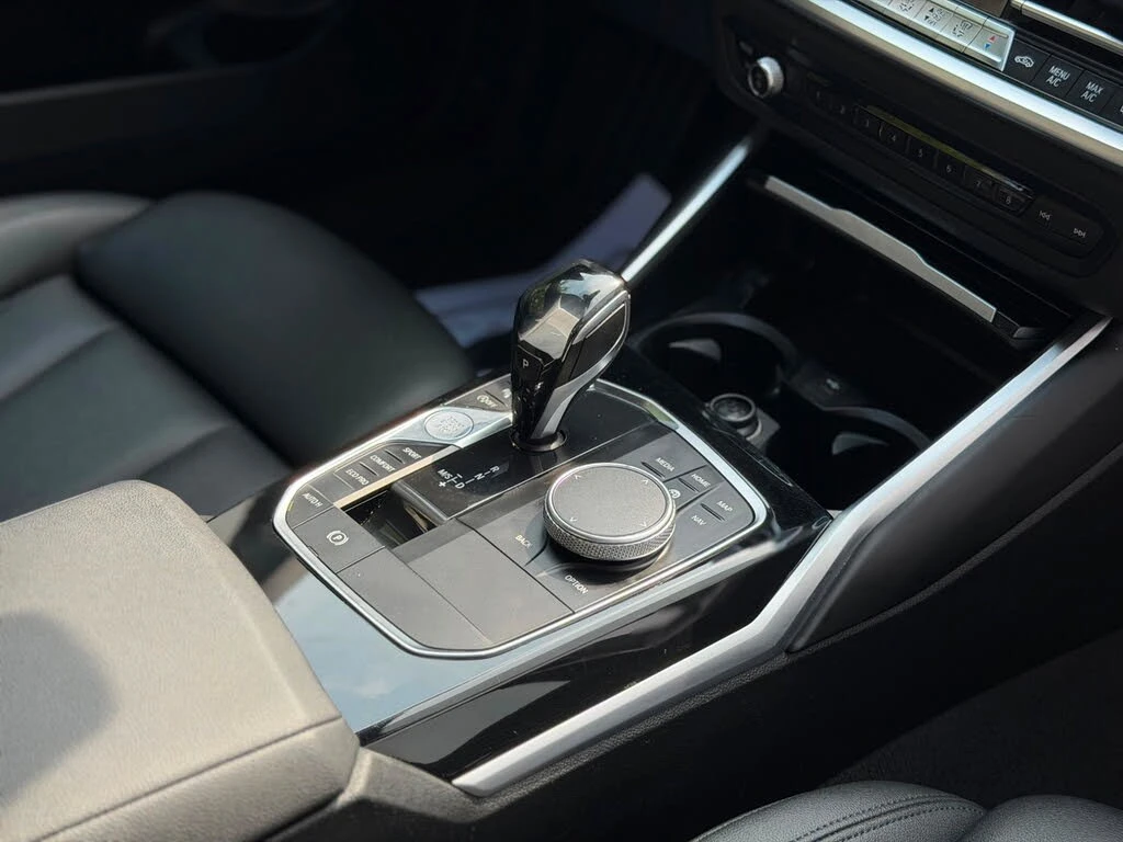 BMW 330 xDrive* DISTRONIC* LANE* ПОДГРЕВ + ВОЛАН, снимка 6 - Автомобили и джипове - 55422208