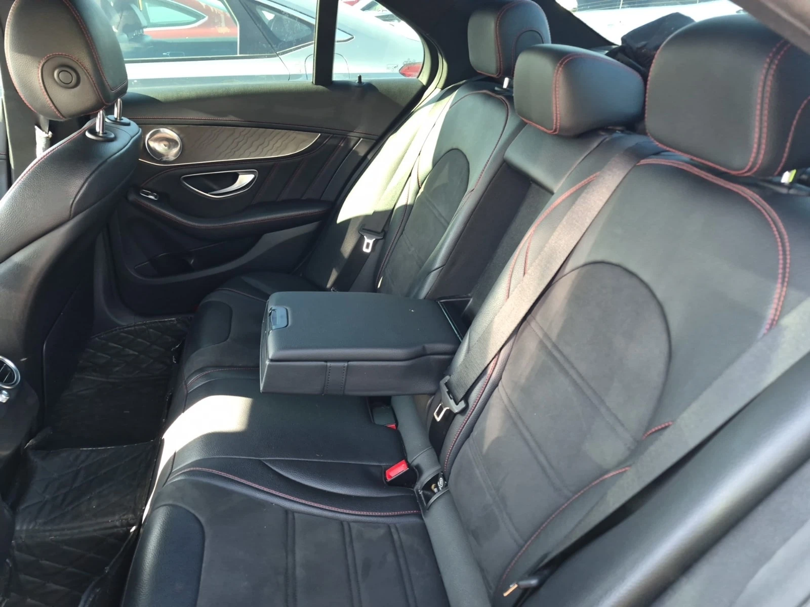 Mercedes-Benz C 43 AMG  DISTRONIC / 360 / MEMORY / BURMESTER , снимка 11 - Автомобили и джипове - 56127147