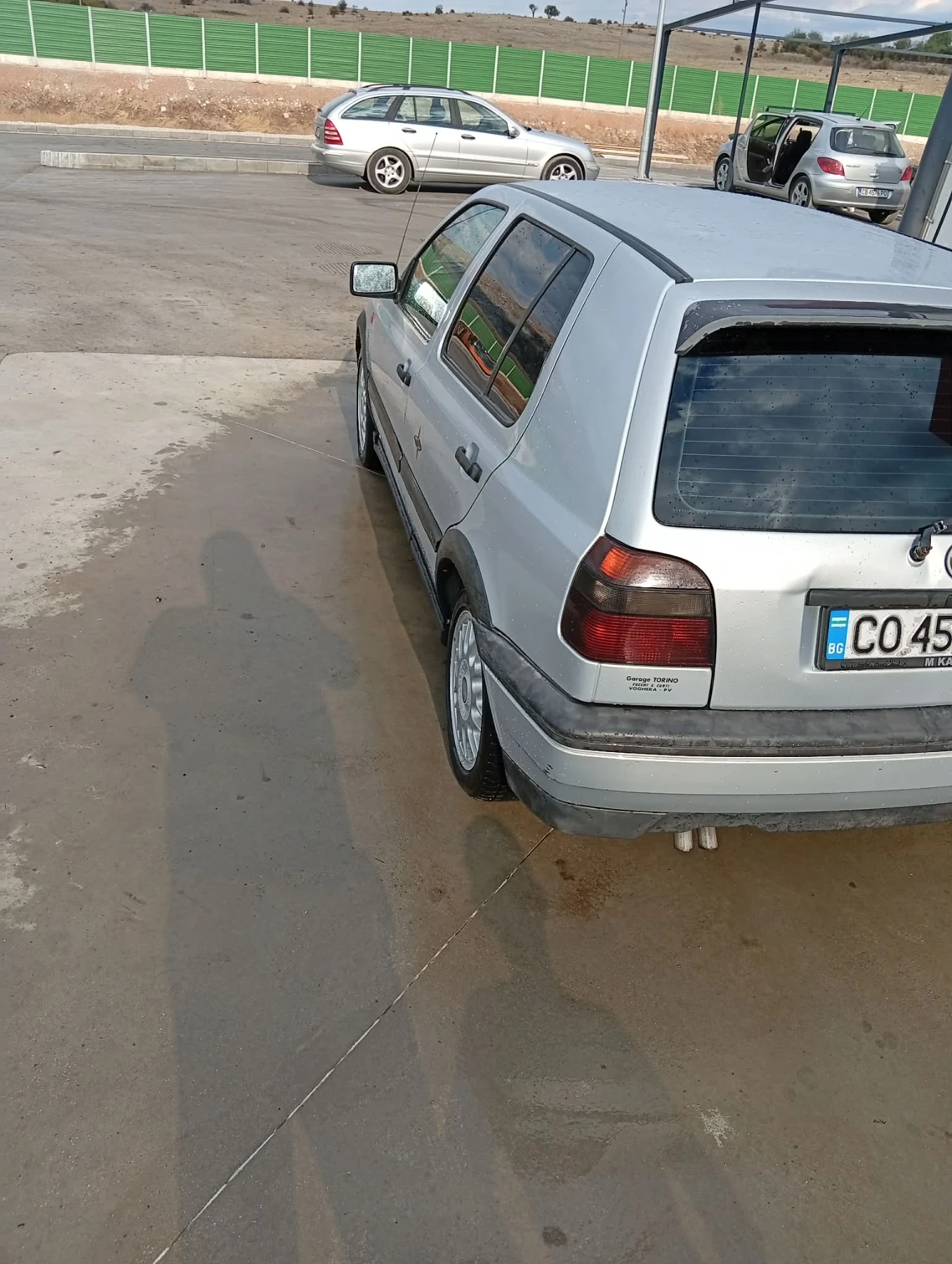 VW Golf 1.6....101 Газ-Бензин, снимка 2 - Автомобили и джипове - 56154952