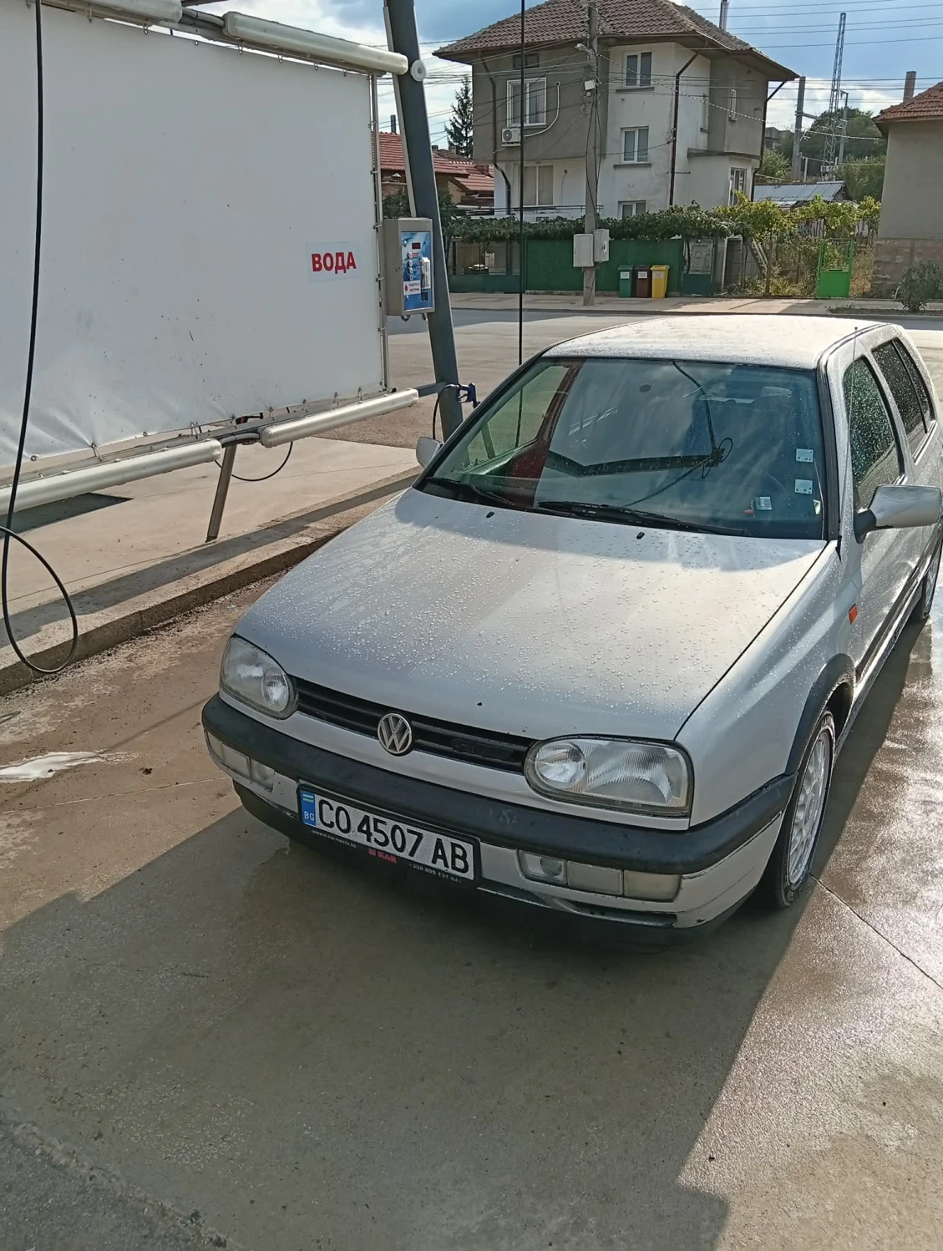 VW Golf 1.6....101 Газ-Бензин