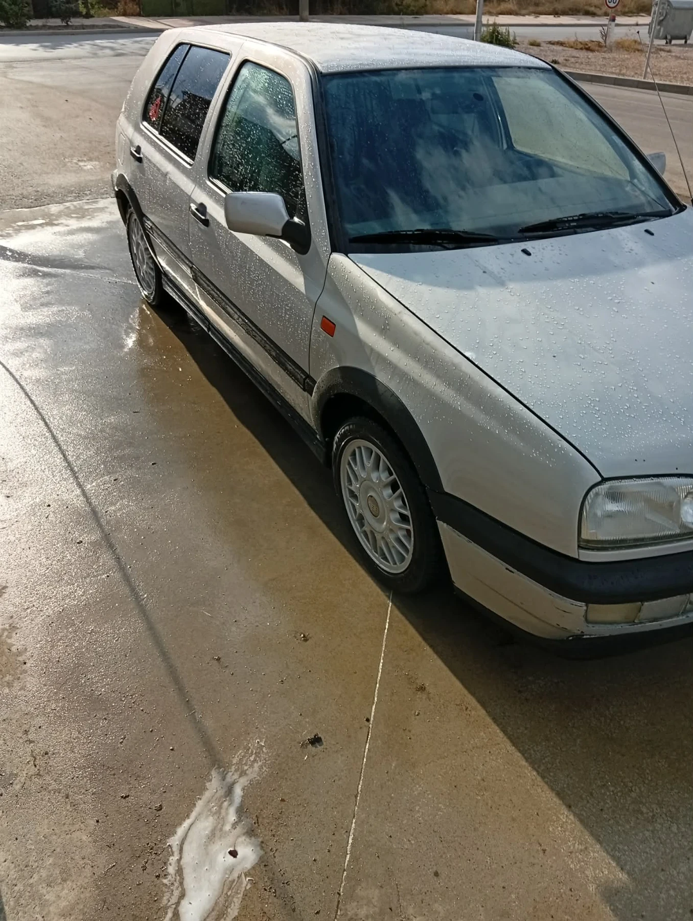 VW Golf 1.6....101 Газ-Бензин, снимка 6 - Автомобили и джипове - 56154952
