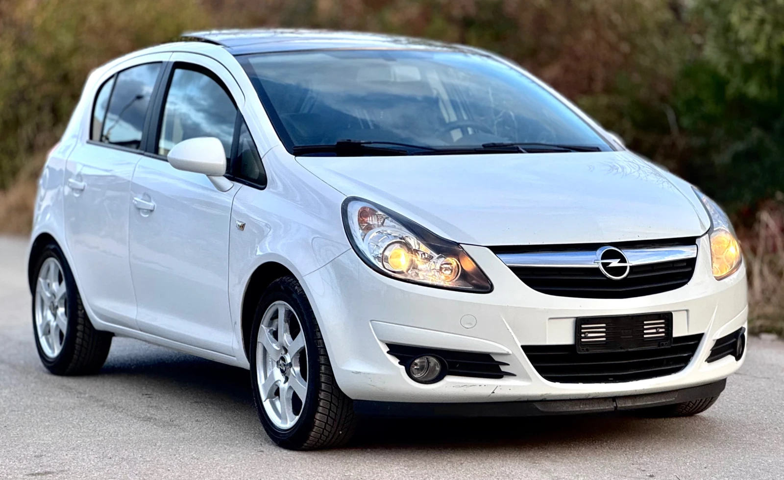 Opel Corsa 1.4i* 90кс* 2008г* 180113км