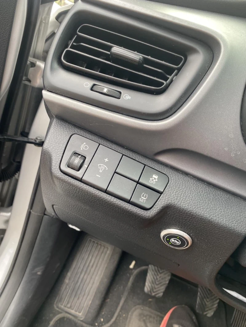 Kia Stonic 1.4 бензин 100кс LPG, снимка 12 - Автомобили и джипове - 51464394