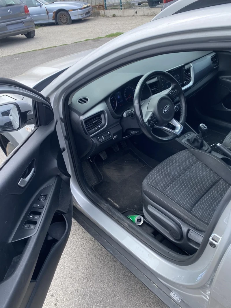 Kia Stonic 1.4 бензин 100кс LPG, снимка 10 - Автомобили и джипове - 51464394