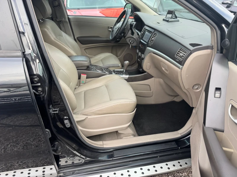 SsangYong Korando Full* ПРАГОВЕ* КАМЕРА* КОЖА* ПОДГРЕВ* NAVI* , снимка 12 - Автомобили и джипове - 52538866