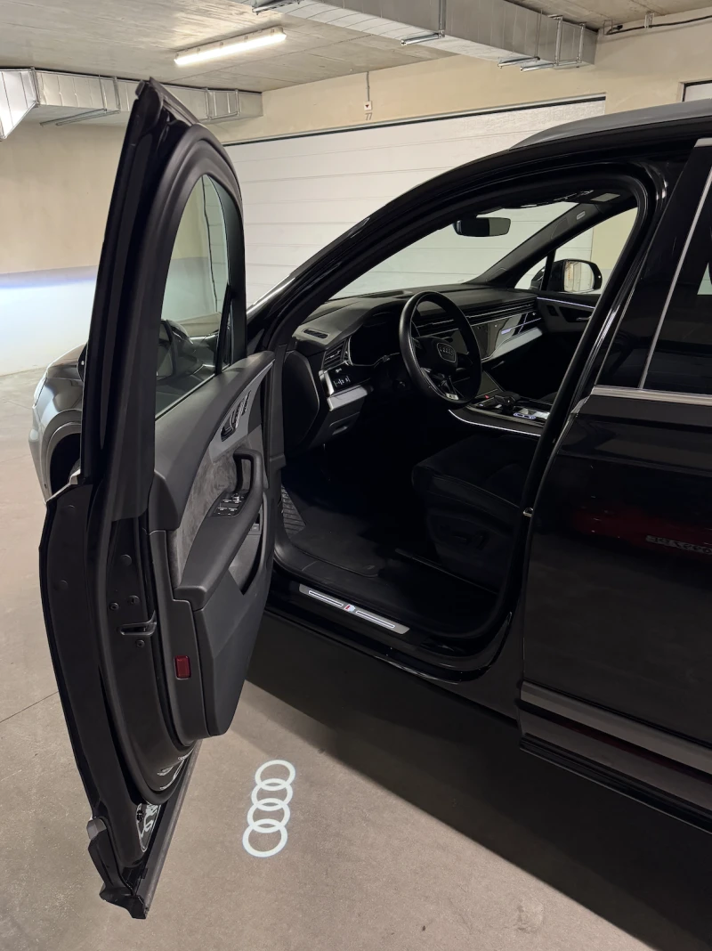 Audi Q7 55 TFSIe QUATTRO S Line, снимка 4 - Автомобили и джипове - 52563238