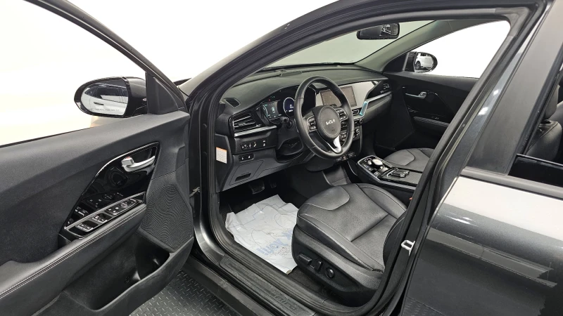 Kia Niro EV, снимка 9 - Автомобили и джипове - 52563161