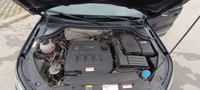 VW Tiguan 2.0, снимка 16 - Автомобили и джипове - 53296174