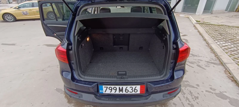 VW Tiguan 2.0, снимка 17 - Автомобили и джипове - 53296174