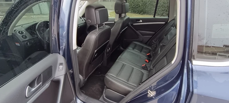 VW Tiguan 2.0, снимка 14 - Автомобили и джипове - 53296174