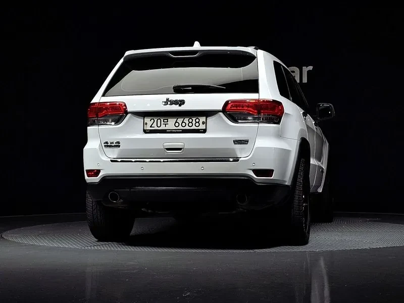 Jeep Grand cherokee 3.0D AWD - изображение 4