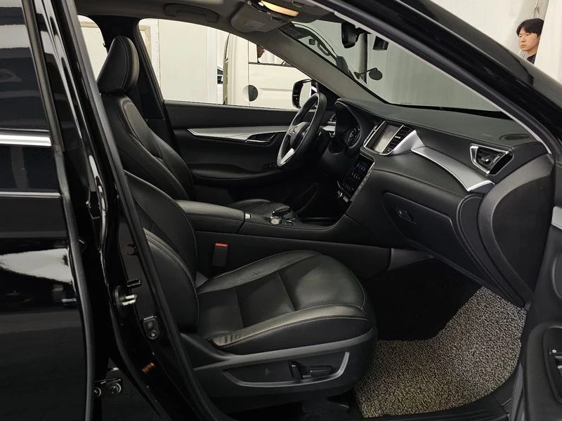 Infiniti QX50 2.0 Automatic, снимка 7 - Автомобили и джипове - 55597707