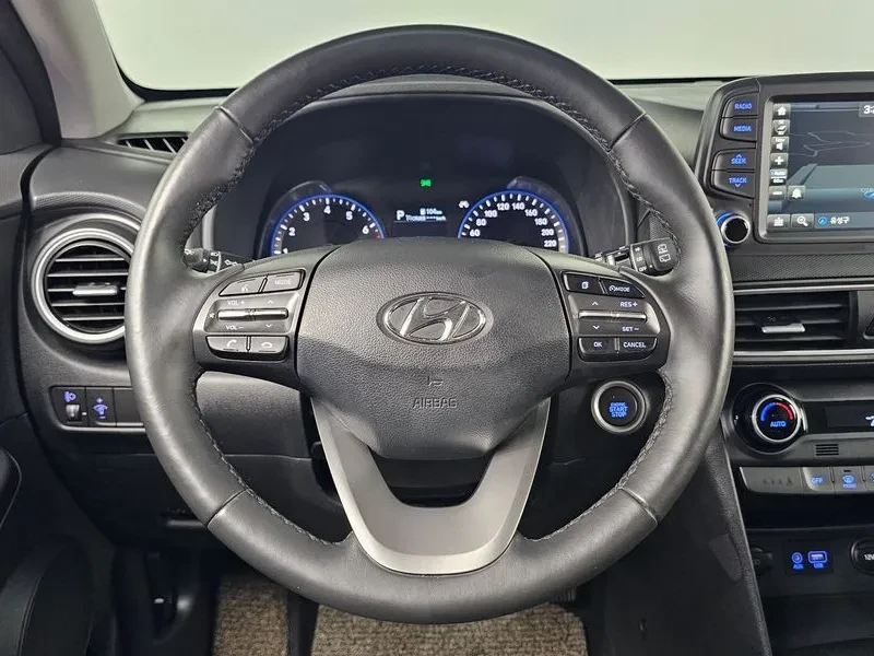 Hyundai Kona 1.6 - САМО 30% АВАНС, снимка 13 - Автомобили и джипове - 56305079