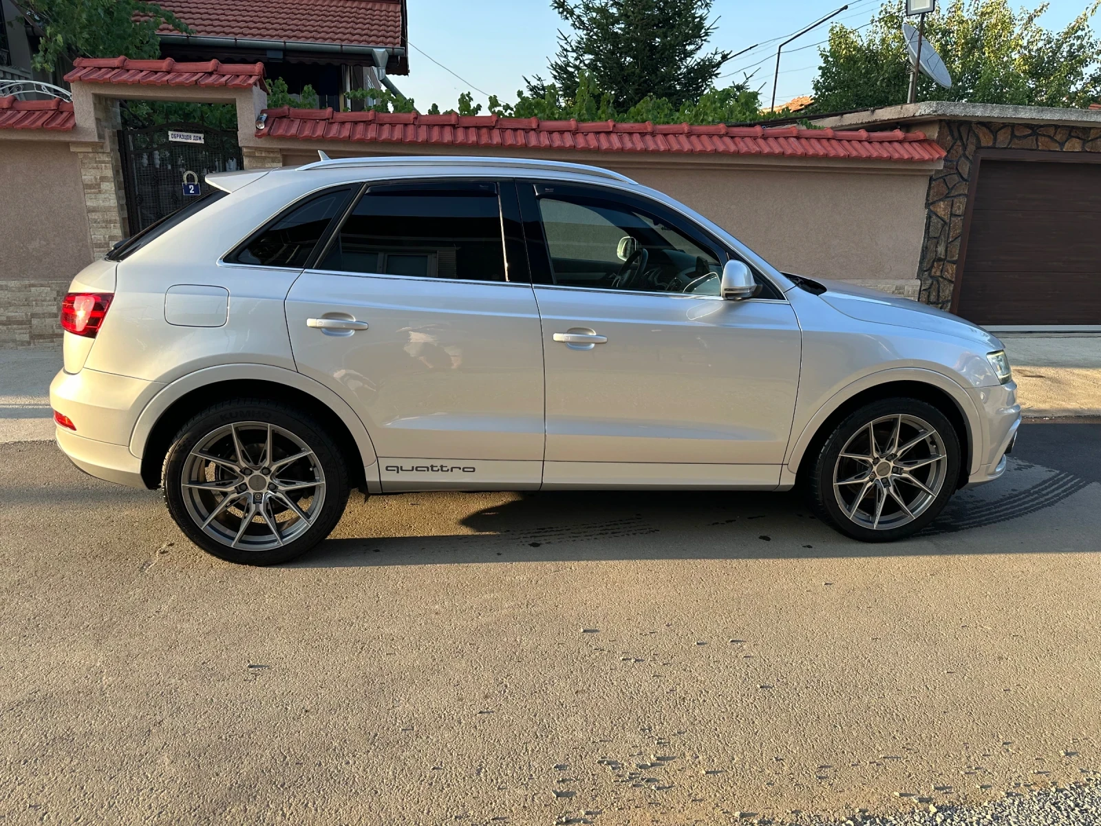 Audi Q3 2.0 DTI - изображение 4
