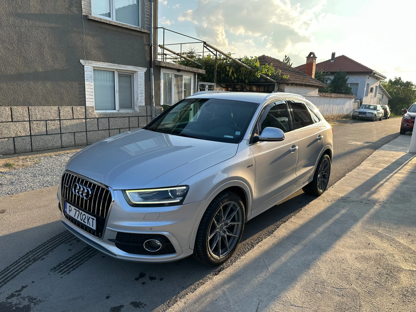 Audi Q3 2.0 DTI - изображение 2