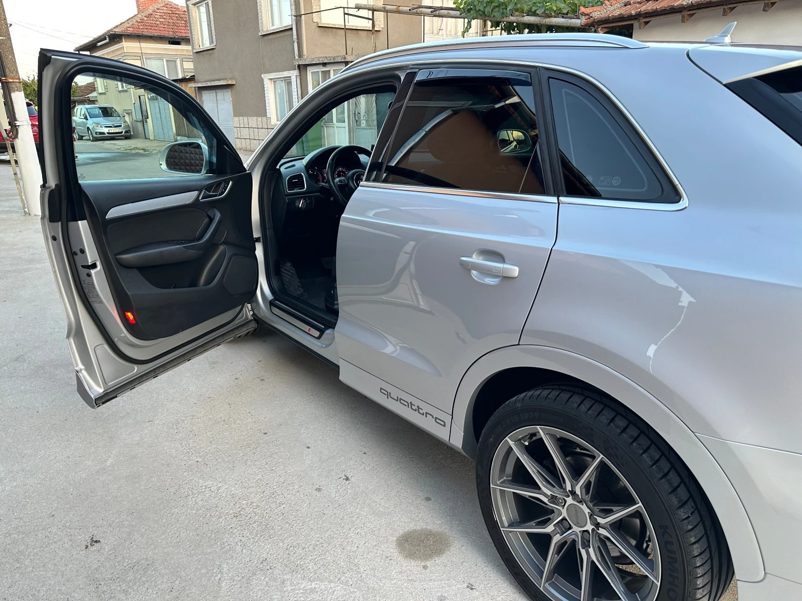 Audi Q3 2.0 DTI - изображение 8