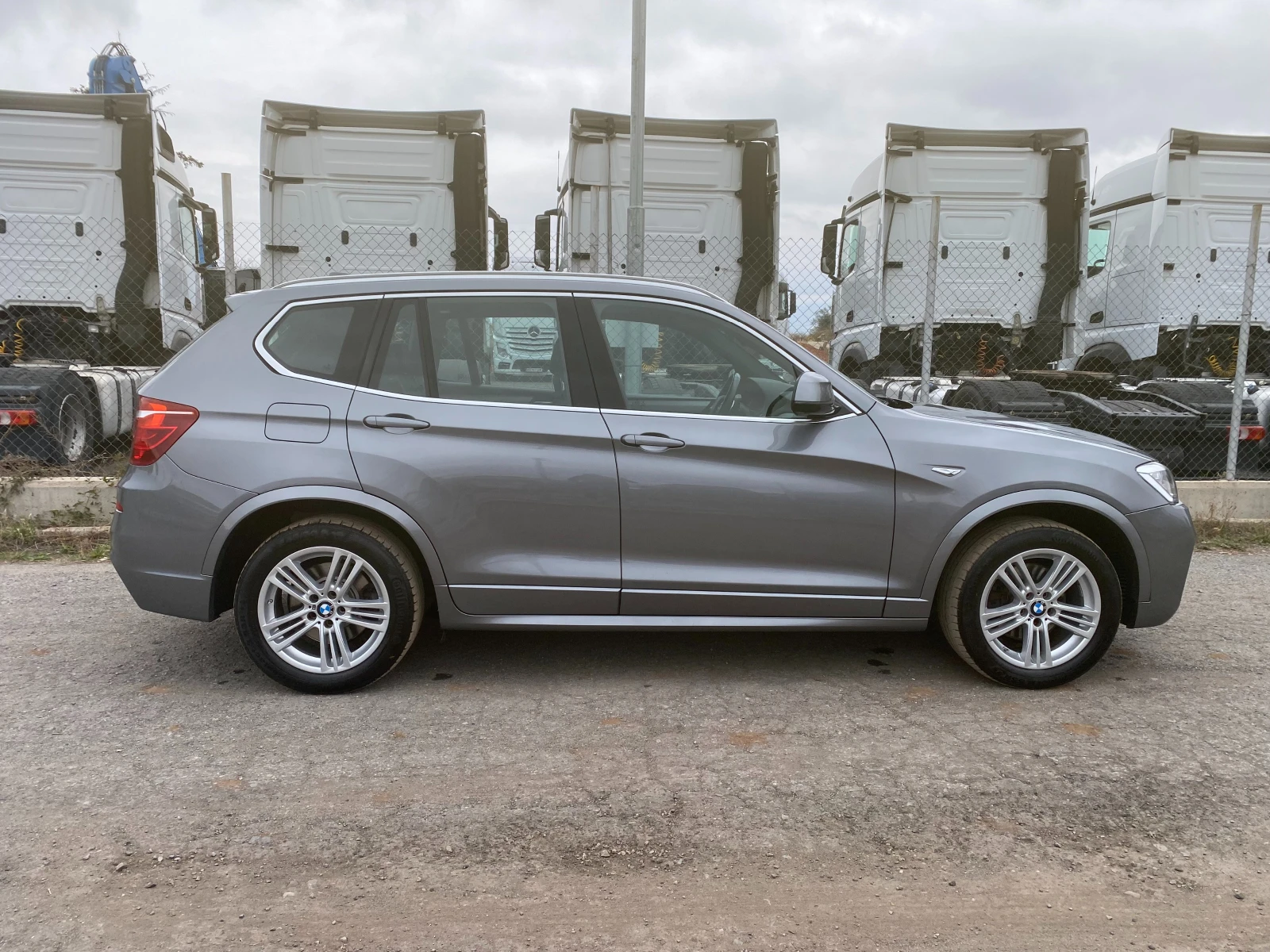 BMW X3 35D M-Paket Швейцария Топ състояние  - изображение 5