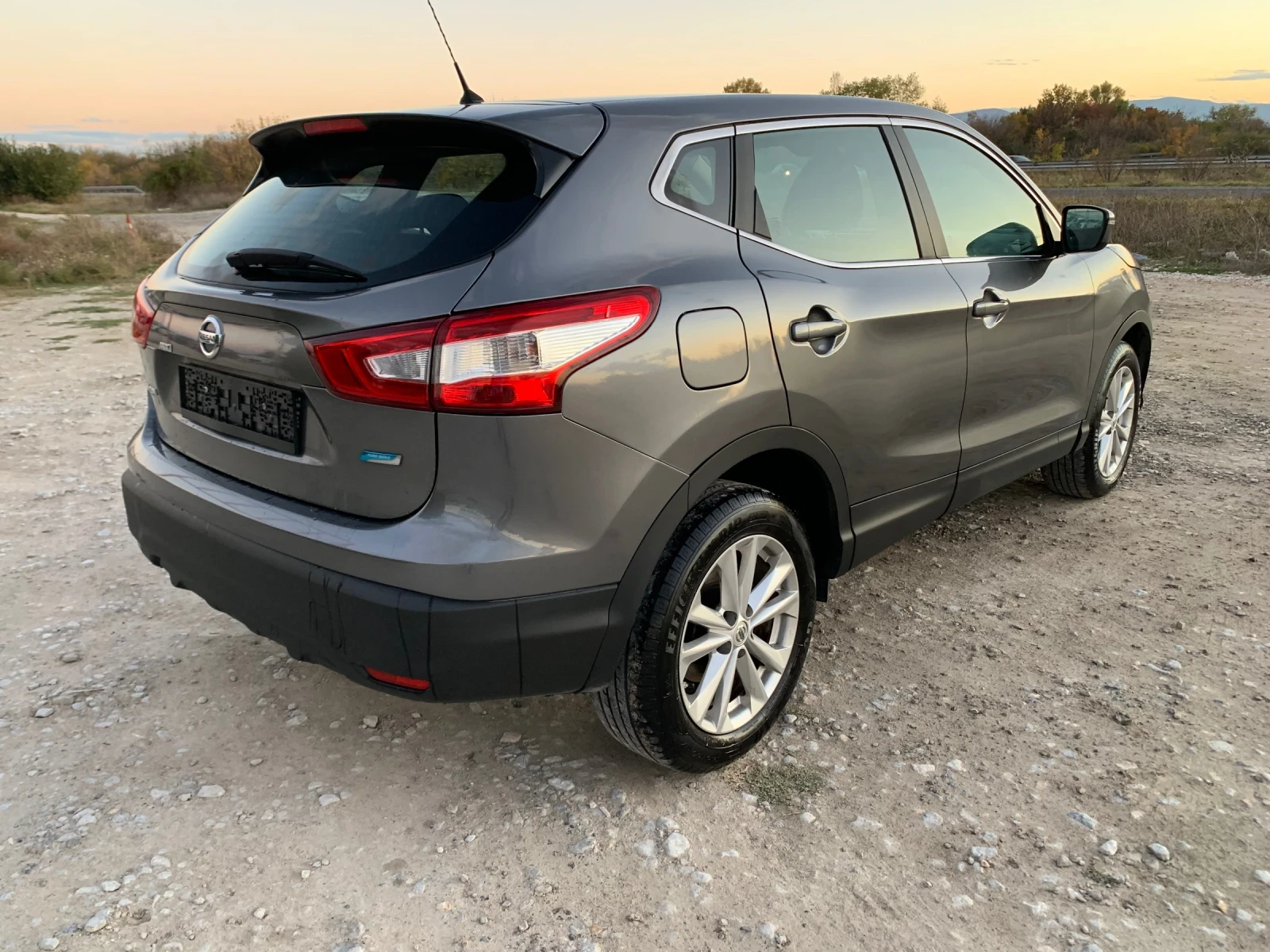 Nissan Qashqai 1.5DCI | Mobile.bg — изображение 4