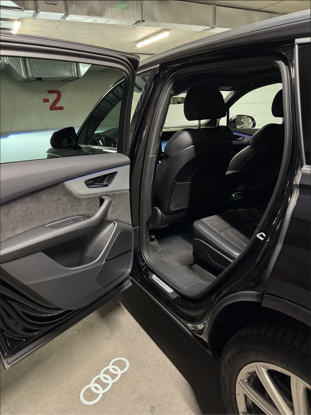 Audi Q7 55 TFSIe QUATTRO S Line - изображение 5