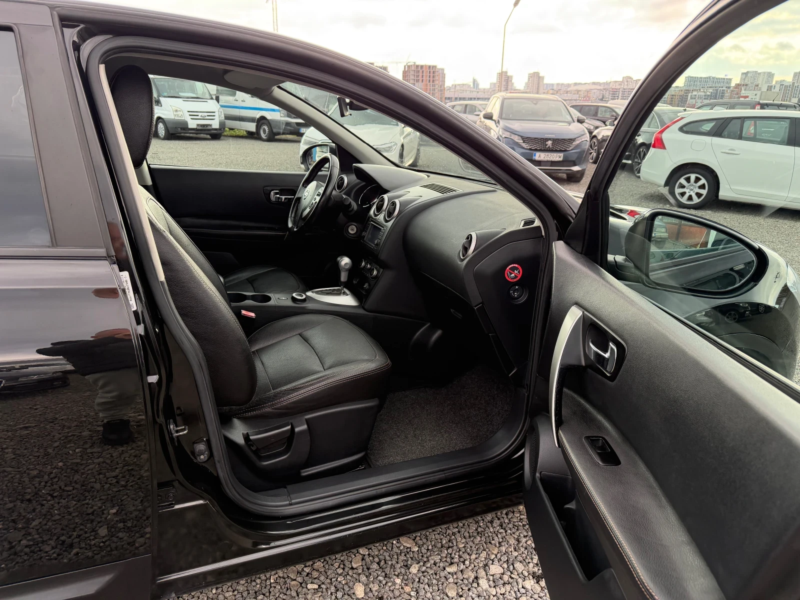 Nissan Qashqai 2.0 DCI 4x4 АВТОМАТ - изображение 10