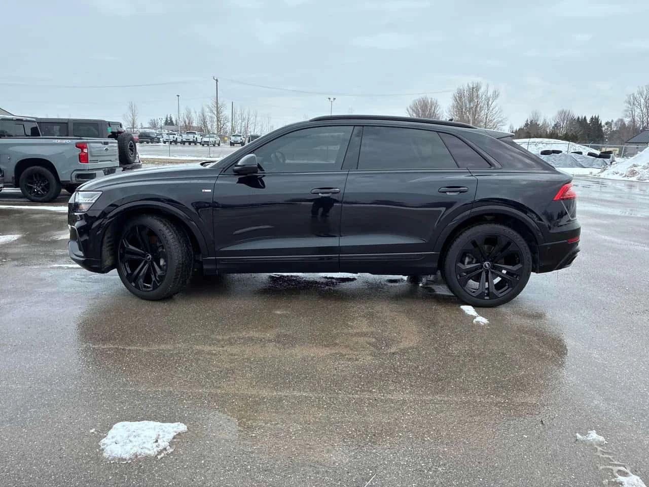 Audi Q8 * Technik * CARFAX * ЦЕНА ДО БГ, снимка 2 - Автомобили и джипове - 53905615