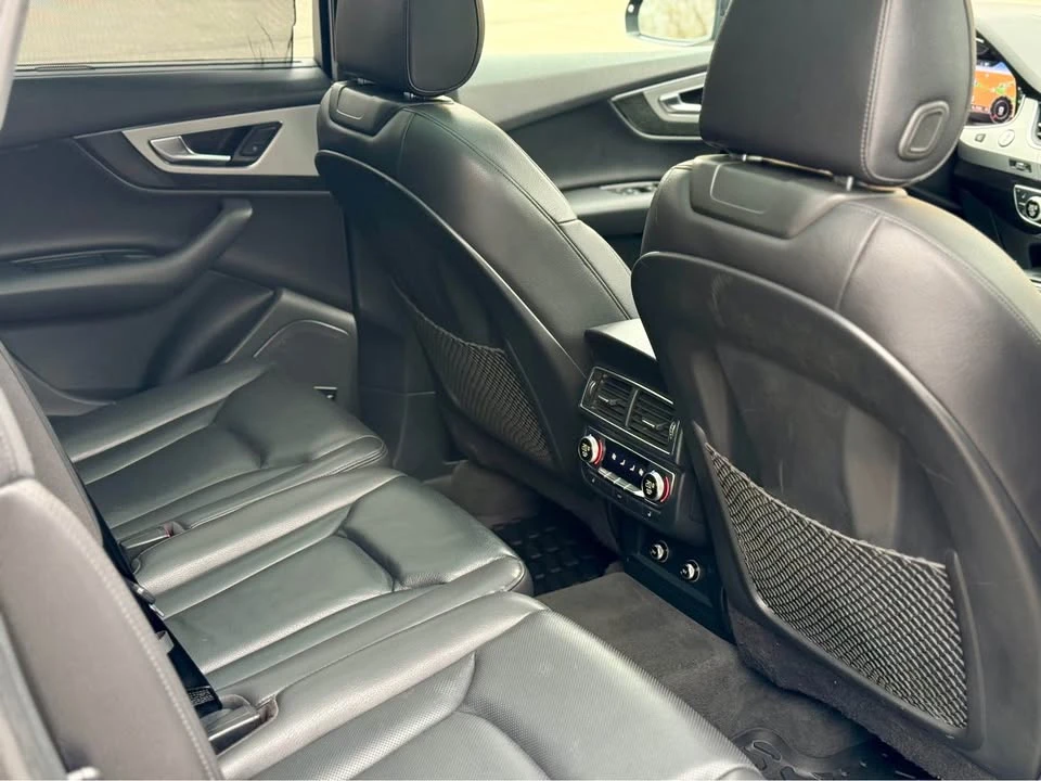Audi Q7 * TFSI quattro Technik* Fully loaded special editi, снимка 17 - Автомобили и джипове - 54176863
