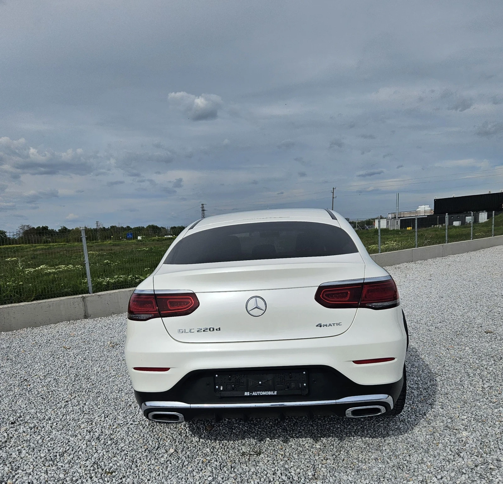 Mercedes-Benz GLC 220 Капарирана/Продадена , снимка 6 - Автомобили и джипове - 54285502