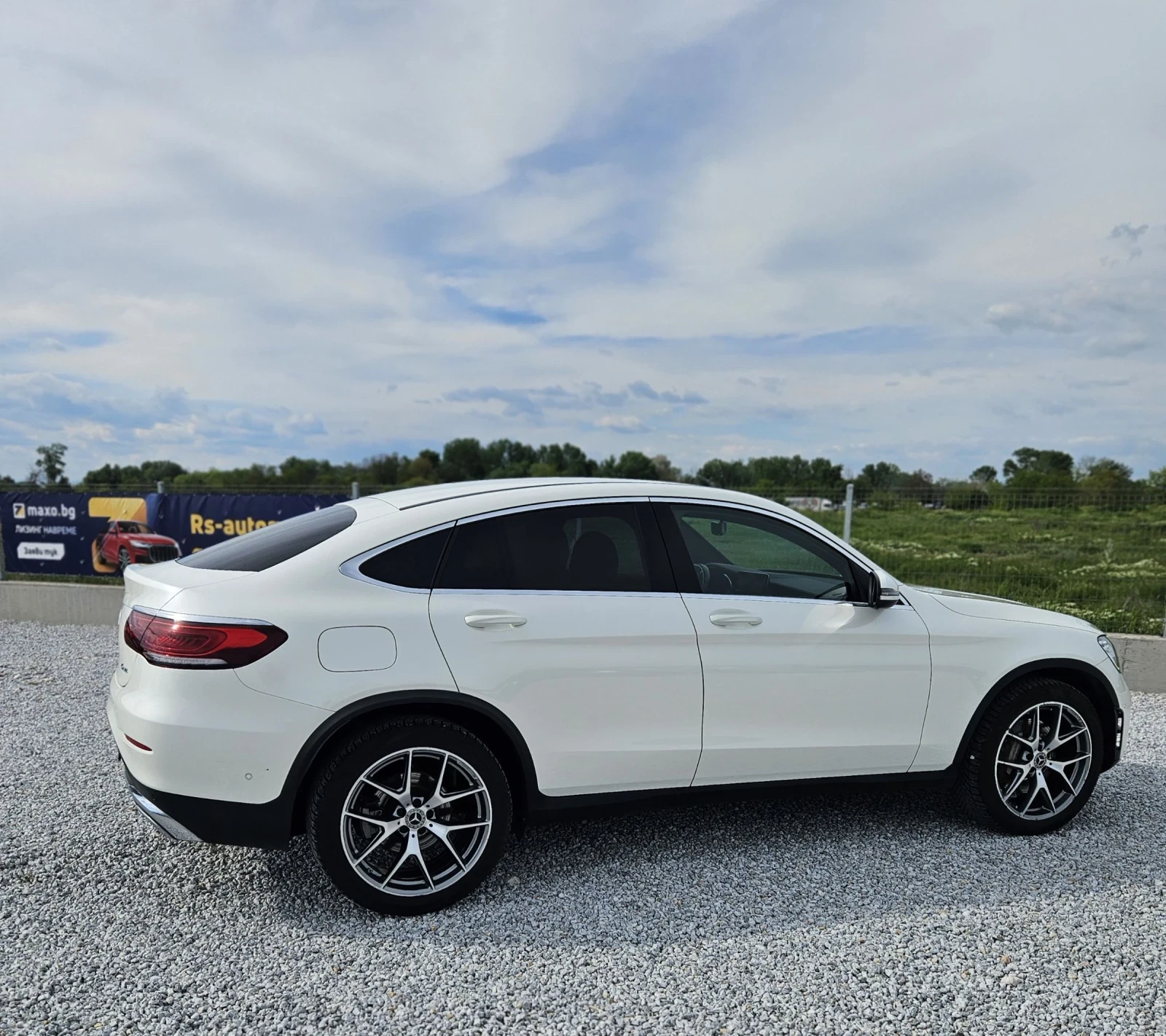 Mercedes-Benz GLC 220 Капарирана/Продадена , снимка 5 - Автомобили и джипове - 54285502