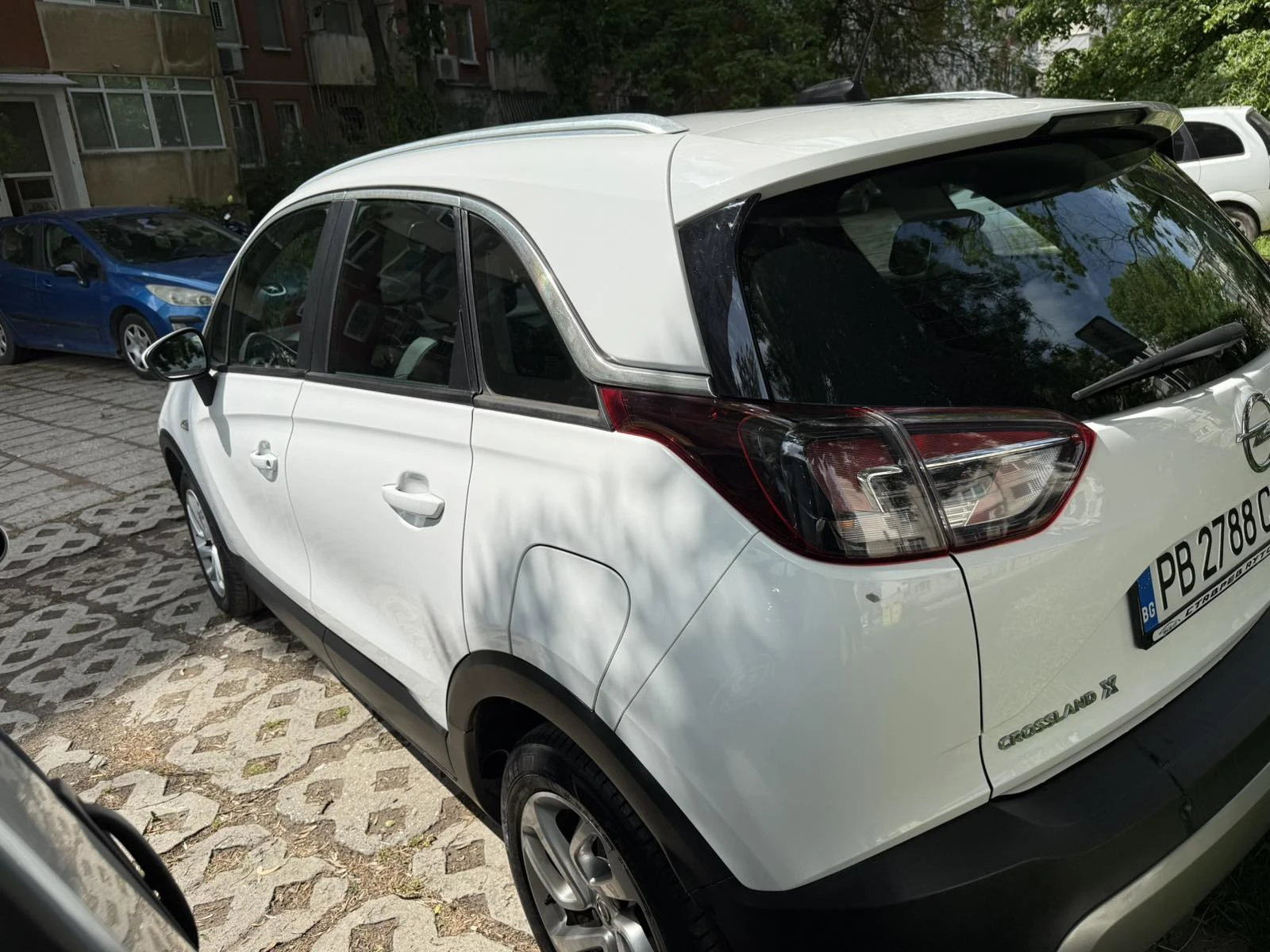 Opel Crossland X, снимка 3 - Автомобили и джипове - 54391561
