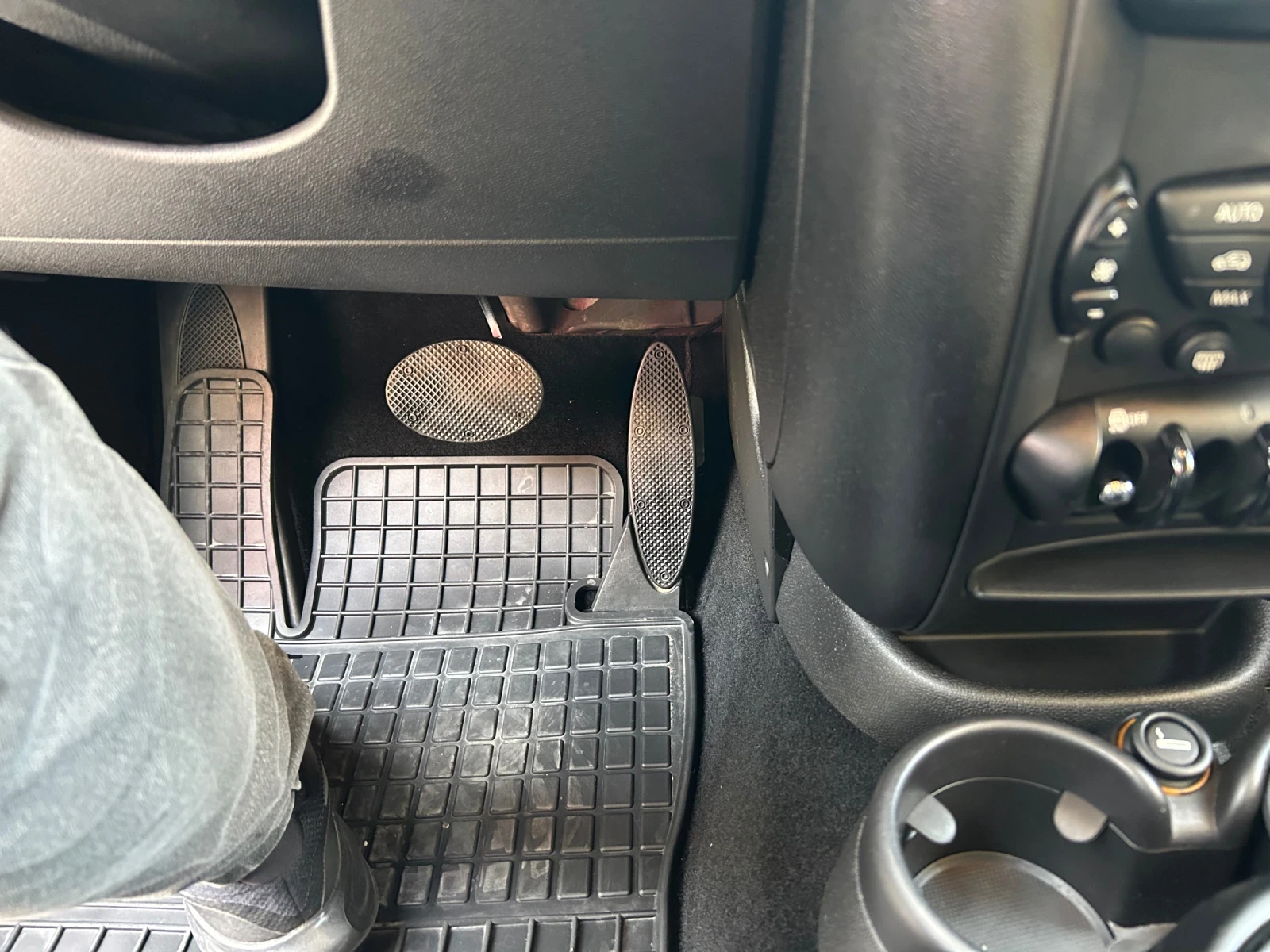 Mini Countryman, снимка 10 - Автомобили и джипове - 54415724