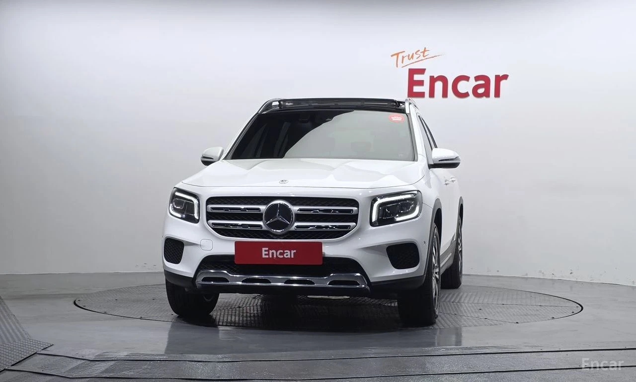 Mercedes-Benz GLB 220 ПОДГРЕВ* ДИСТРОНИК* ПАНОРАМА* АМБИЕНТНО* LANE* ASS, снимка 3 - Автомобили и джипове - 54427618