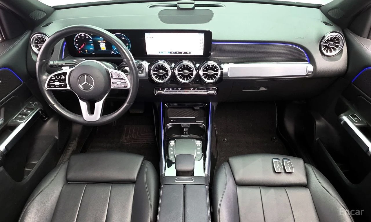 Mercedes-Benz GLB 220 ПОДГРЕВ* ДИСТРОНИК* ПАНОРАМА* АМБИЕНТНО* LANE* ASS, снимка 7 - Автомобили и джипове - 54427618