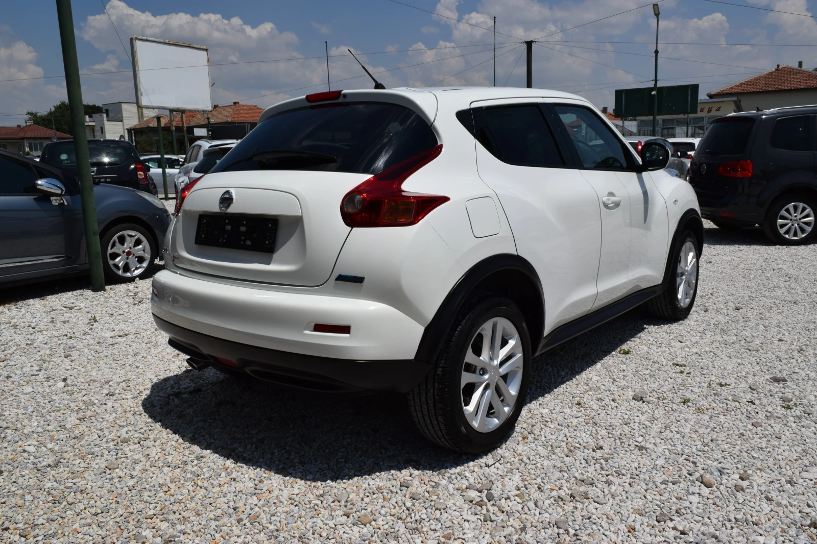 Nissan Juke 1.5dci* 110kc* Euro5* Нави* Камера, снимка 6 - Автомобили и джипове - 55170923