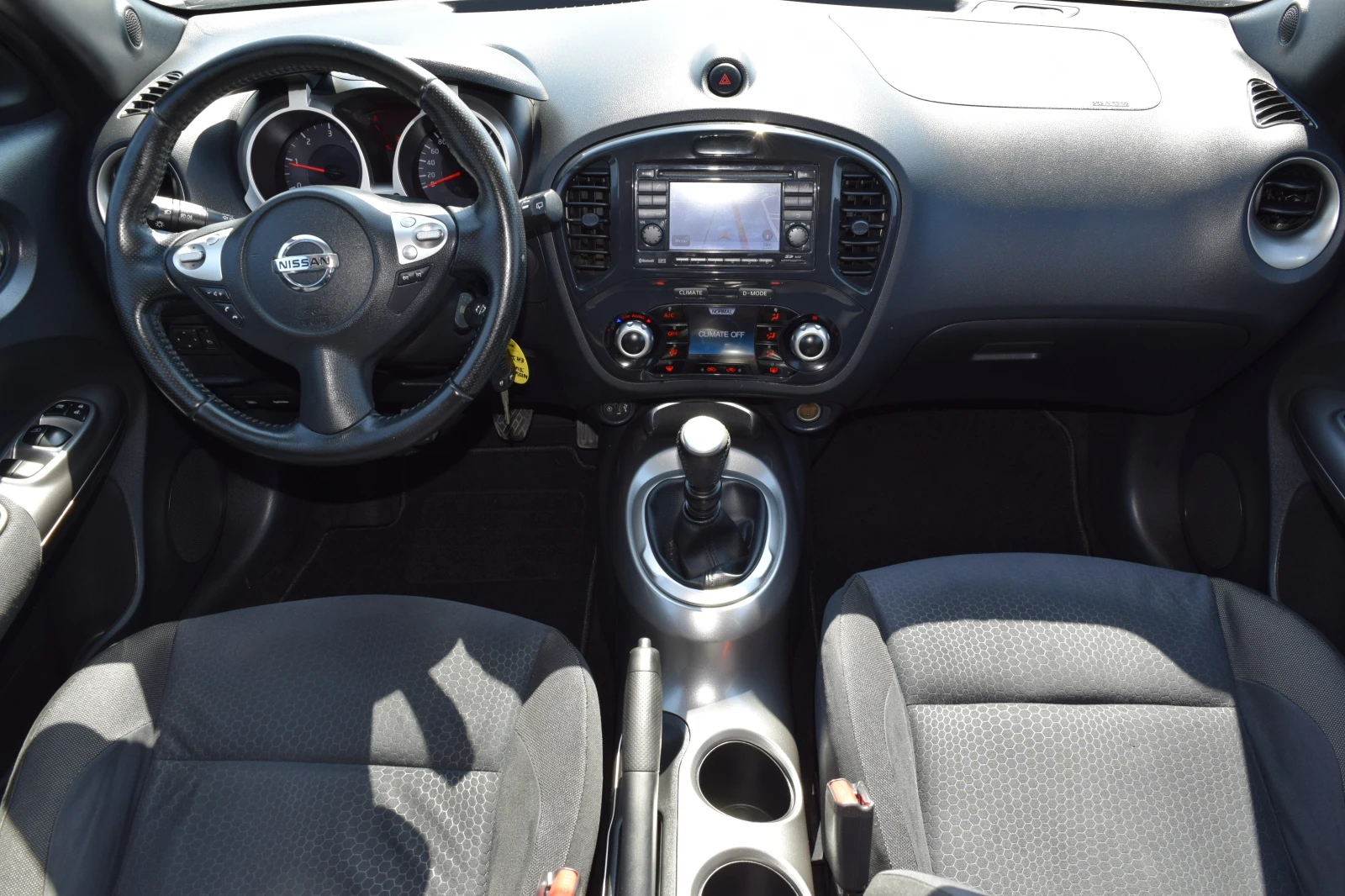 Nissan Juke 1.5dci* 110kc* Euro5* Нави* Камера, снимка 12 - Автомобили и джипове - 55170923