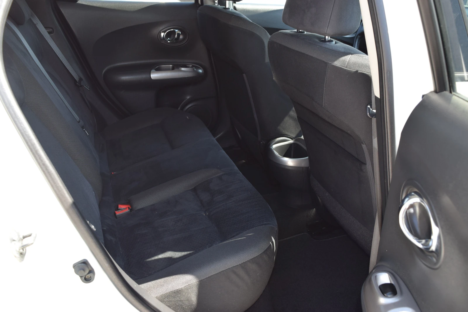 Nissan Juke 1.5dci* 110kc* Euro5* Нави* Камера, снимка 14 - Автомобили и джипове - 55170923
