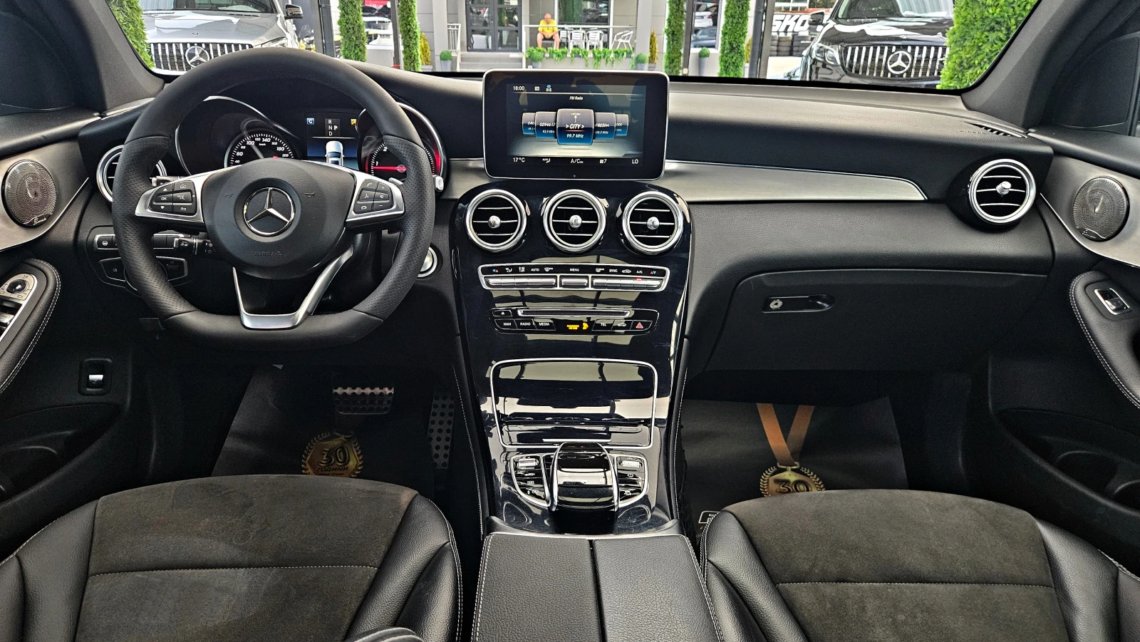 Mercedes-Benz GLC Coupe 250AMG/DISTR/360CAMERA/AIRMATIC/LINE ASSYST/LIZING, снимка 9 - Автомобили и джипове - 55332870