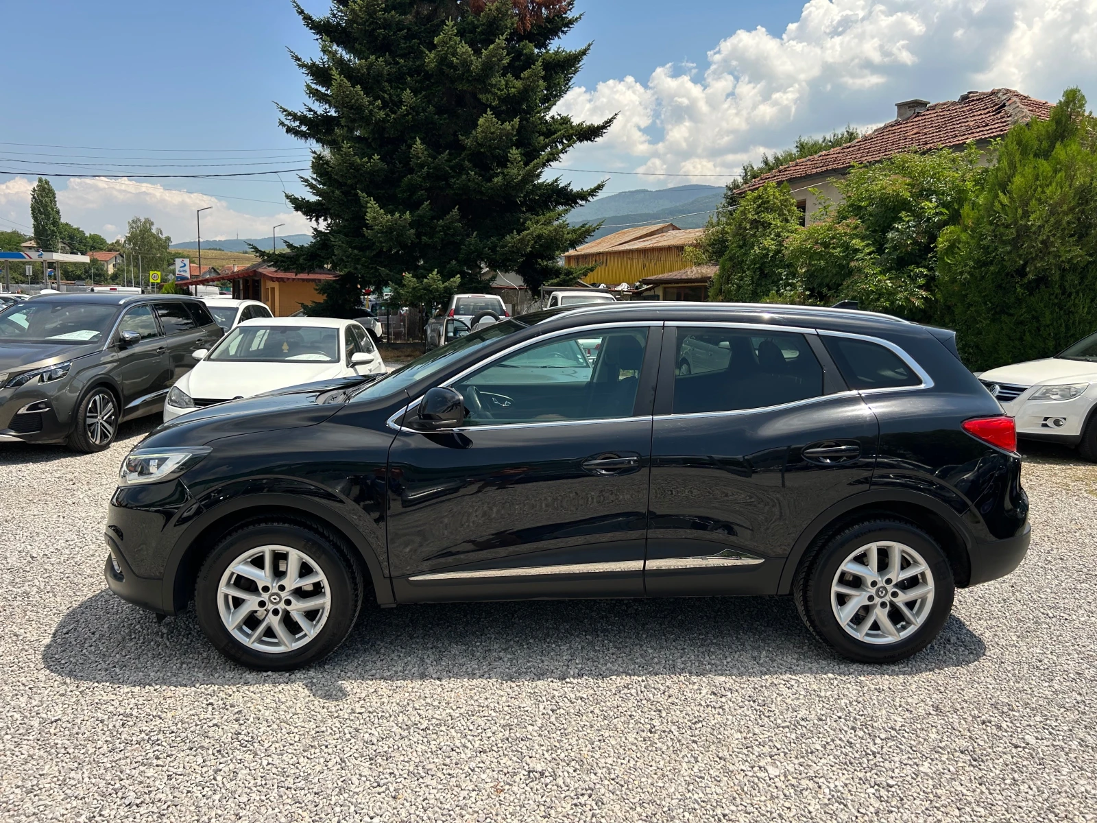 Renault Kadjar 1.5DCI EURO6B, снимка 4 - Автомобили и джипове - 55331654