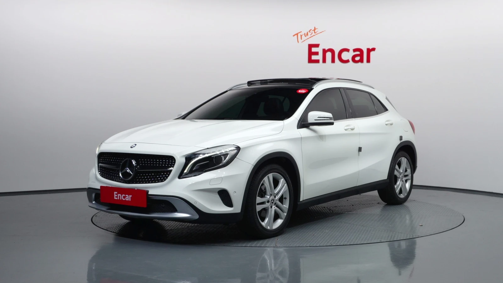 Mercedes-Benz GLA 200 ЕЛ. БАГАЖНИК* ЛЮК* КРАЙНА ЦЕНА