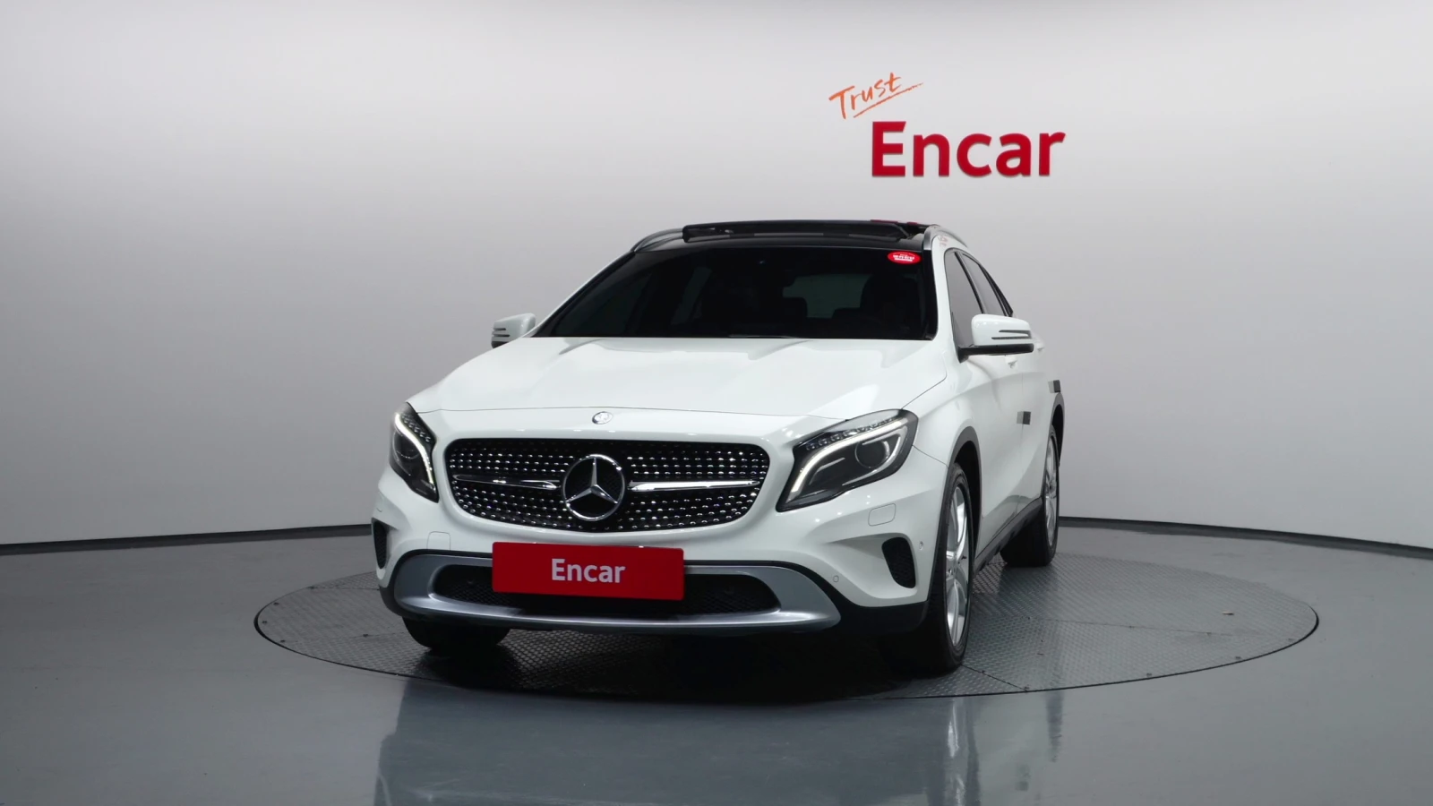 Mercedes-Benz GLA 200 ЕЛ. БАГАЖНИК* ЛЮК* КРАЙНА ЦЕНА, снимка 3 - Автомобили и джипове - 55496199