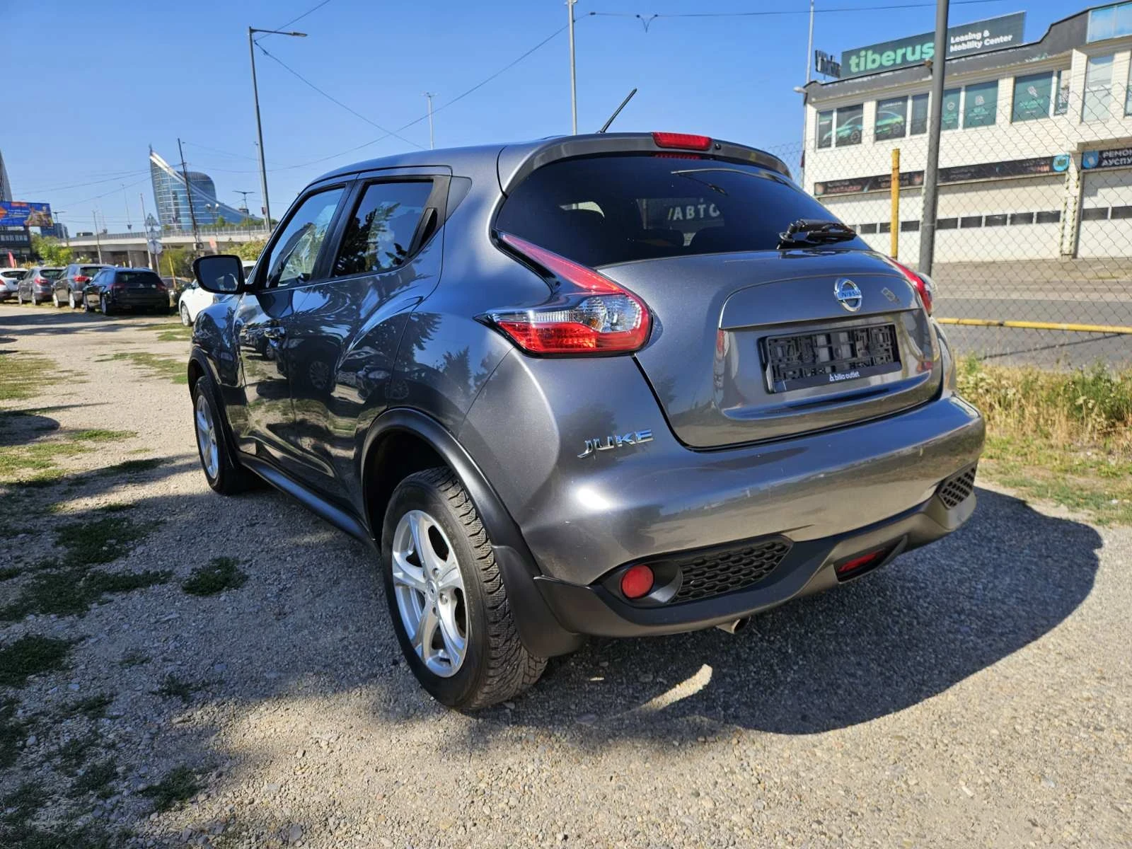 Nissan Juke 1.6, снимка 5 - Автомобили и джипове - 55998372