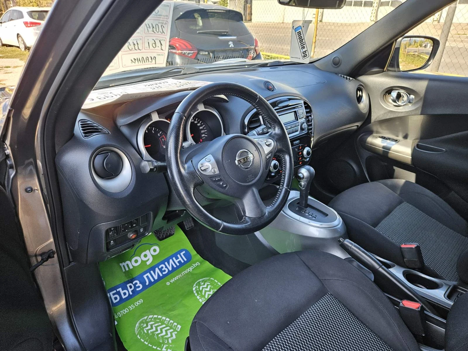 Nissan Juke 1.6, снимка 8 - Автомобили и джипове - 55998372