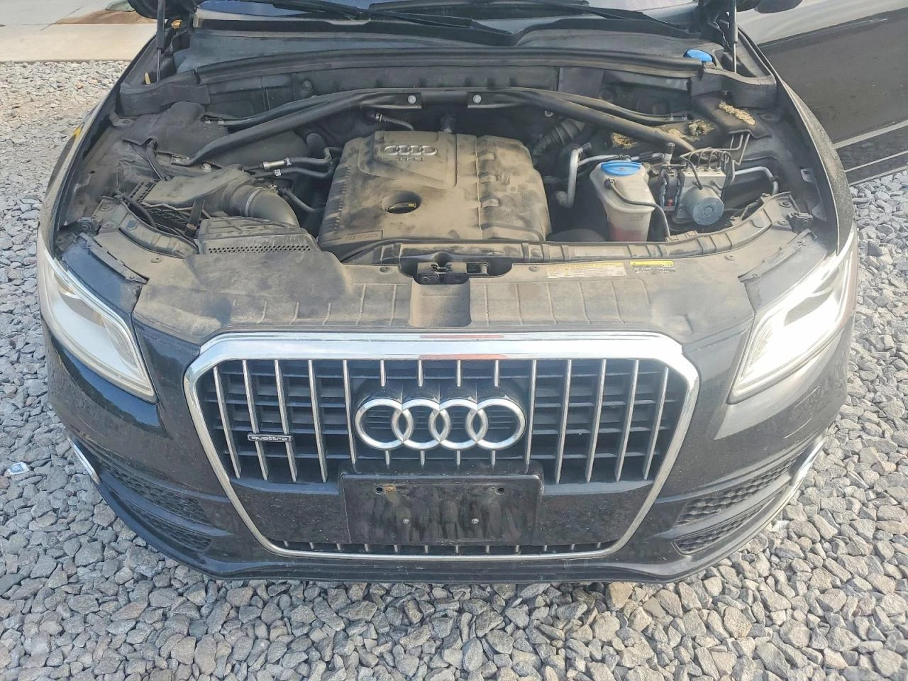 Audi Q5 2.0l Premium Plus, снимка 12 - Автомобили и джипове - 56084009